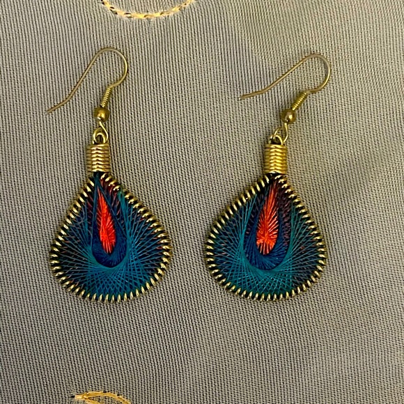 Jewelry - Earrings